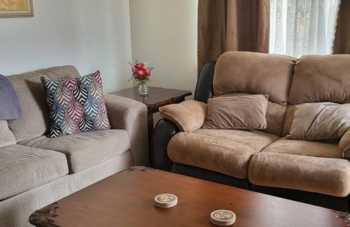 Alamosa House | Centrally located Alamosa house - License No. 1430n