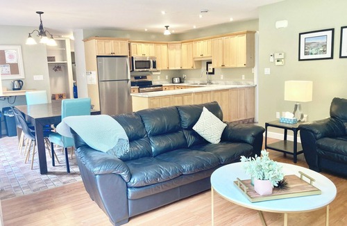 Charlottetown House | Centrally Located Bright and Spacious 4 Bedroom with Hot tub
