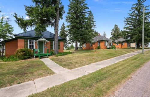Germfask Cabin | Centrally Located - Historic Bear Creek Resort Blaney Park- Michigan Cabin