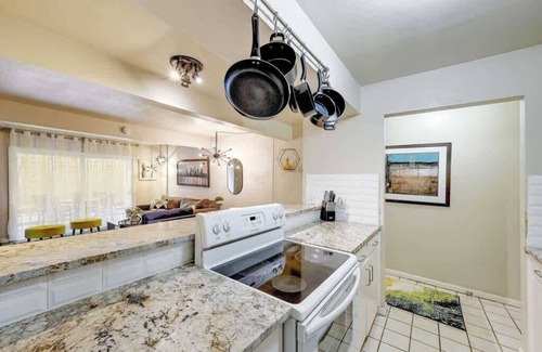Tarrytown Condo | Centrally located in Historic Tarrytown