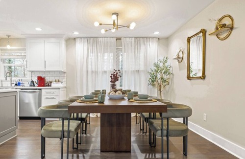 Marietta House | Centrally Located Marietta Home w/Chef's Kitchen. Pet Friendly!
