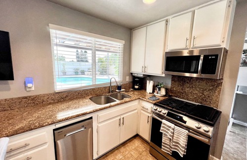 Colton House | Centrally Located- NEAR Ontario International Airport, NOS Center, Toyota Center