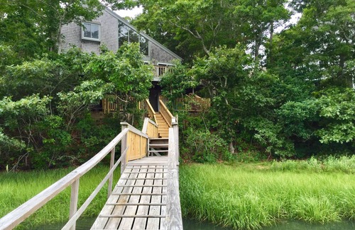 Summersea House | Centrally-Located New Seabury Waterfront: Aug 27 to 29 At 45% Off!