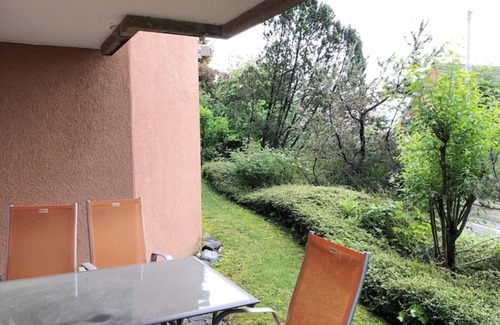 Hoengg Apartment | Centrally located, Spacious Modern Apartment