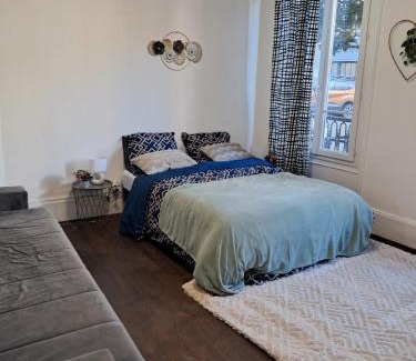 Dreux Apartment | Centre