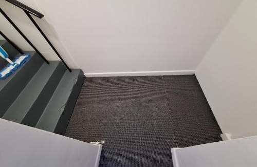 Whitchurch Apartment | Centre of the town