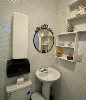 Villa Espana Apartment | CENTRICO con wifi, cocina con gas y luz incluido la romana