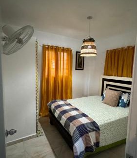Villa Espana Apartment | CENTRICO con wifi, cocina con gas y luz incluido la romana