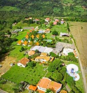 San Jose de Pare Hotel | Centro Recreacional IASCEBOY