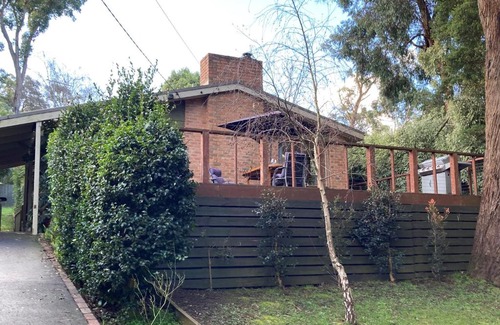 Red Hill House | Centrum, Red Hill South.