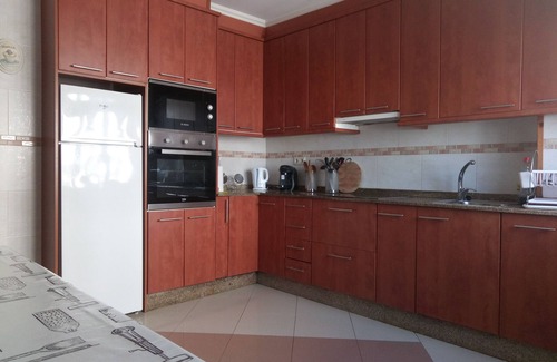 Dean Pequeno Apartment | Cervantes Apartment Ideal for families and groups looking for space