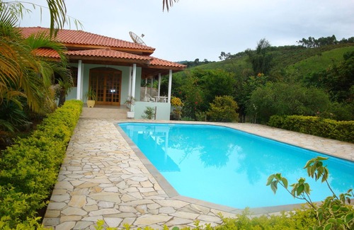 Bom Jesus dos Perdoes House | Chácara Santa Clara - Beautiful refuge near Atibaia.