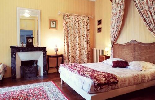 Sainte-Cecile Bed & Breakfast | Château de Bellevue - Appartement