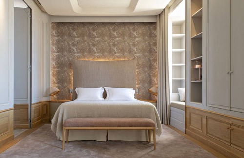 Robins Bay Bed & Breakfast | Château de Ferrand