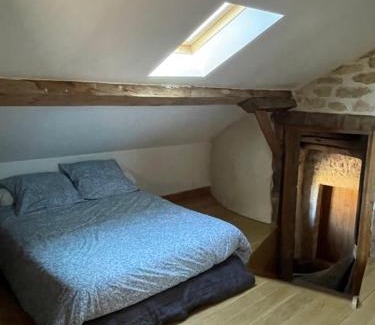 Varennes-sous-Dun Bed & Breakfast | Château de GRANDVAUX