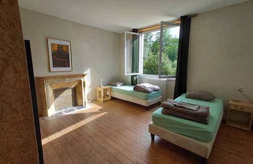 Etel Hostel | Château de la Garenne