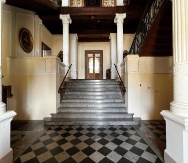 Ethe Bed & Breakfast | Château de Laclaireau