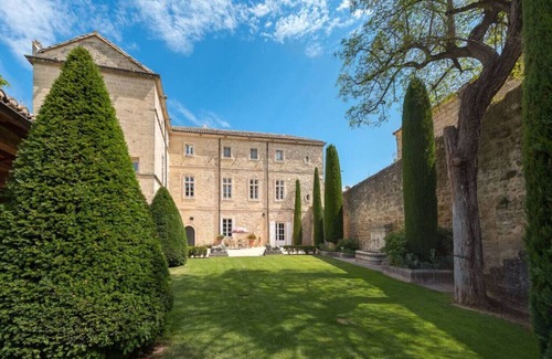 Saint-Siffret House | Château "les deux Lions" au coeur d'un village historique proche d'Uzes