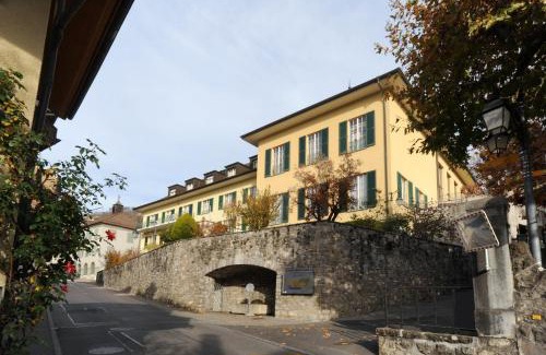 Corseaux Hotel | Châtonneyre Hotel & Restaurant