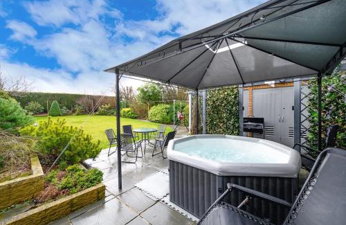 Batley House | -CH- Stylish & Relaxed Stay,Free Parking,Free WiFi