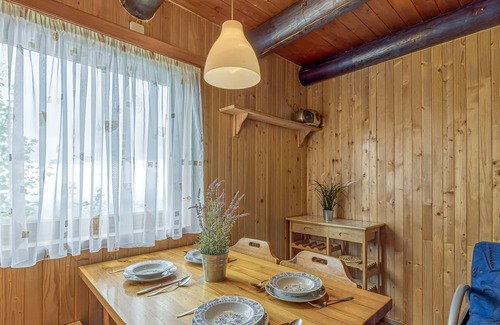 Slovenj Gradec Apartment | Chalet Snowflake IIa 20m From Ski Trail, Šmartno pri Slovenj Gradcu, Slovenia