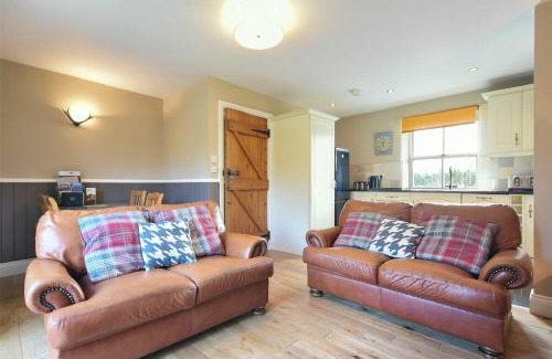 Belford House | Chaffinch