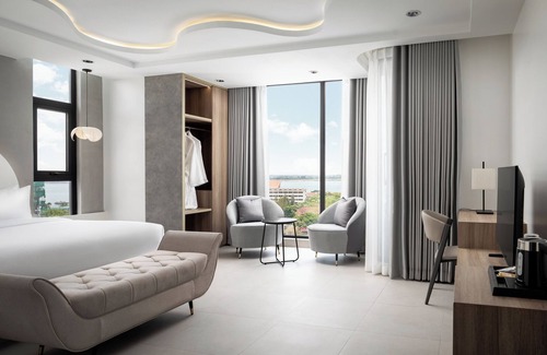Daun Penh Hotel | Chaiya Palace Hotel