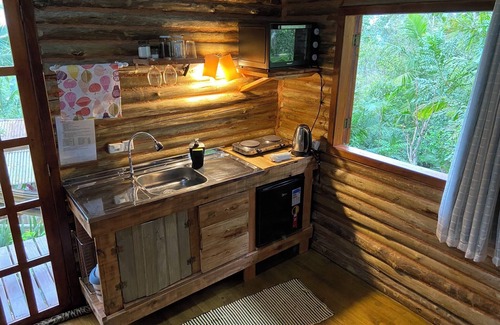Praia Grande Ski Chalet | Chalé Tucano Eco.hospedagem - Virado Para o Nascer do Sol, com uma Vista Linda