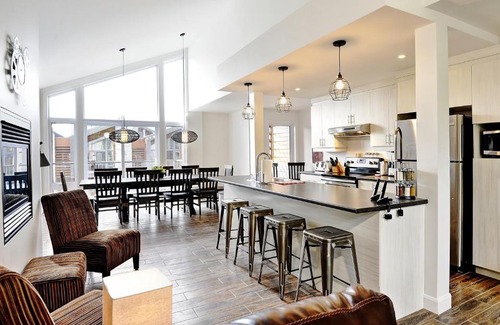 Stoneham Ski Chalet | Chalet 23 Chemin des Quarante by Les Chalets Alpins