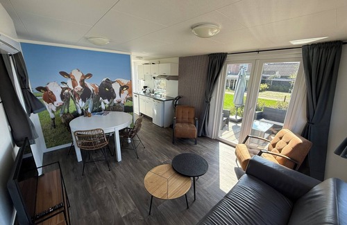 Anna Paulowna Ski Chalet | Chalet 3 Next to the Amstelmeer & Wadden Sea! Air conditioning! Private terrace!