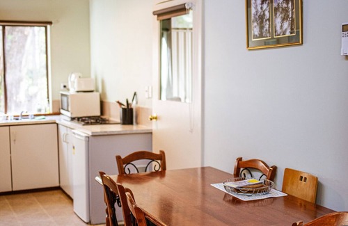 Nannup Cottage | Chalet 3, set in beautiful bush on Timberline Trail