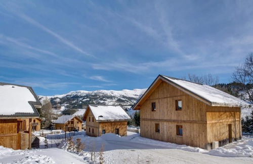 Gresse-en-Vercors Ski Chalet | Chalet, 300m from shops, fitness, parking, tv, 60-65m², Gresse en Vercors