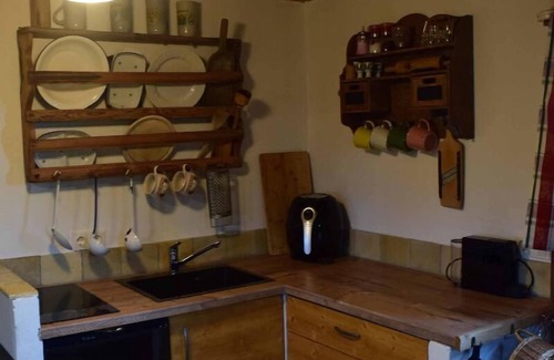 Falkenfels Apartment | Chalet (35sqm) with nostalgic wood-burning stove