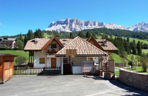 Pedraces Apartment | Chalet alla Cascata