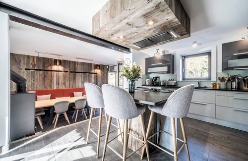 Montroc Ski Chalet | Chalet Aman - Two Bedroom Chalet, Sleeps 6