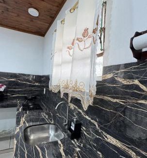 Encarnacion House | Chalet Amplio
