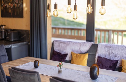 Steinach am Brenner Ski Chalet | Chalet by the ski lift with balcony and sauna