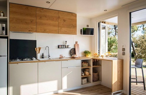 Heeg House | Chalet by Hegermeer with Harbor Access