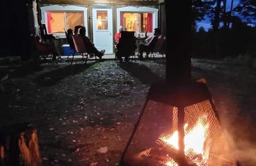 Saint-Etienne-De-Bolto House | Chalet Le Guerrier Paradis Sauvage