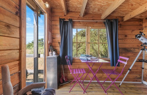 Bargeme Apartment | Chalet 'Cabane Aux Étoiles' with Mountain View, Private Terrace and Shared Garden