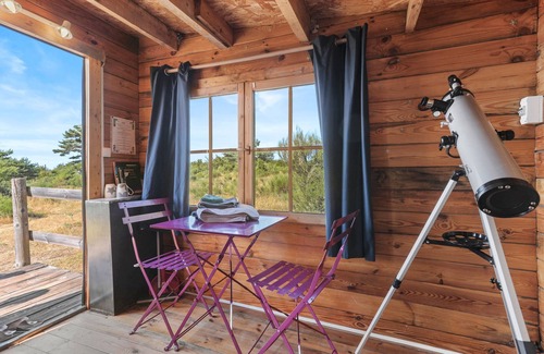 Bargeme Apartment | Chalet 'Cabane Aux Étoiles' with Mountain View, Private Terrace and Shared Garden