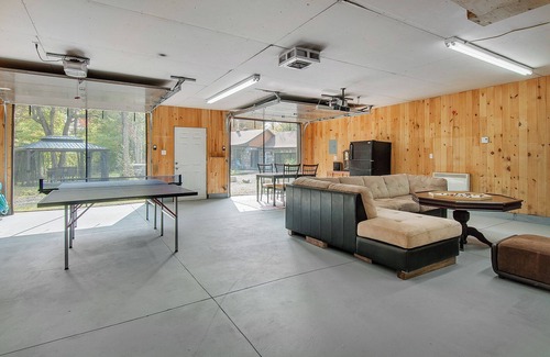 Entrelacs Ski Chalet | Chalet canin Coureur-des-bois.