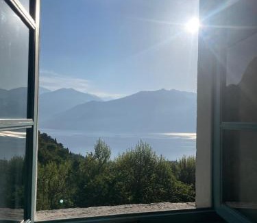 Griante House | Chalet Como - Dreamy Retreat, footpath only