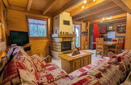 Cleurie House | Chalet confortable à Cleurie avec WIFI, cheminée et terrasse - FR-1-589-71