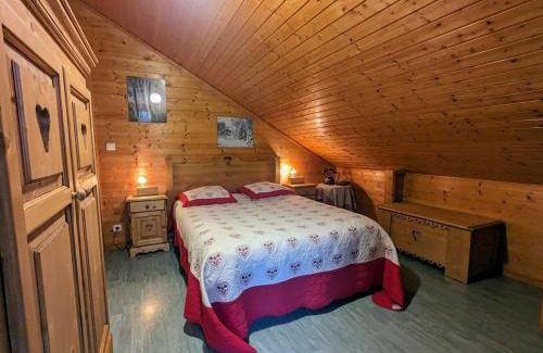 Cleurie House | Chalet confortable à Cleurie avec WIFI, cheminée et terrasse - FR-1-589-71
