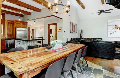 Stoneham House | Chalet de luxe acceptant les animaux à louer CITQ 240284