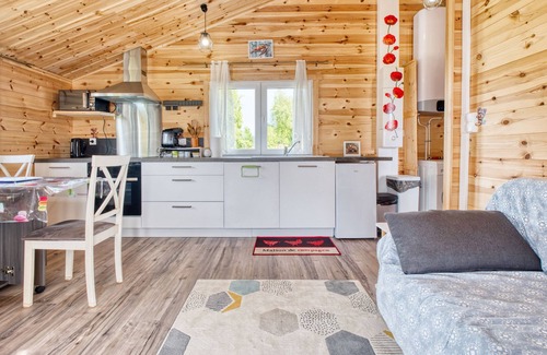 Thenac Ski Chalet | Chalet 'De Campagne En Dordogne' with Private Terrace