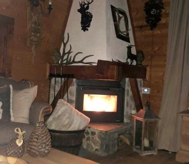 Ronco Bed & Breakfast | "CHALET dei FIORI" room & apartment