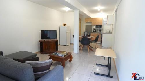 Sainte-Rose Apartment | Chalet des laves