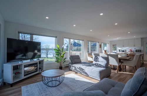 Le Haut-Saint-Francois Regional County Municipality Ski Chalet | Chalet des Oiseaux Bleus/Spa/Lac